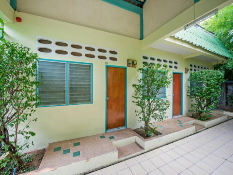 Baantonsai Garden Resort Patong Extérieur photo
